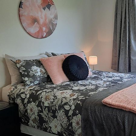 Cosy On Courtney Villa Motueka Exterior photo